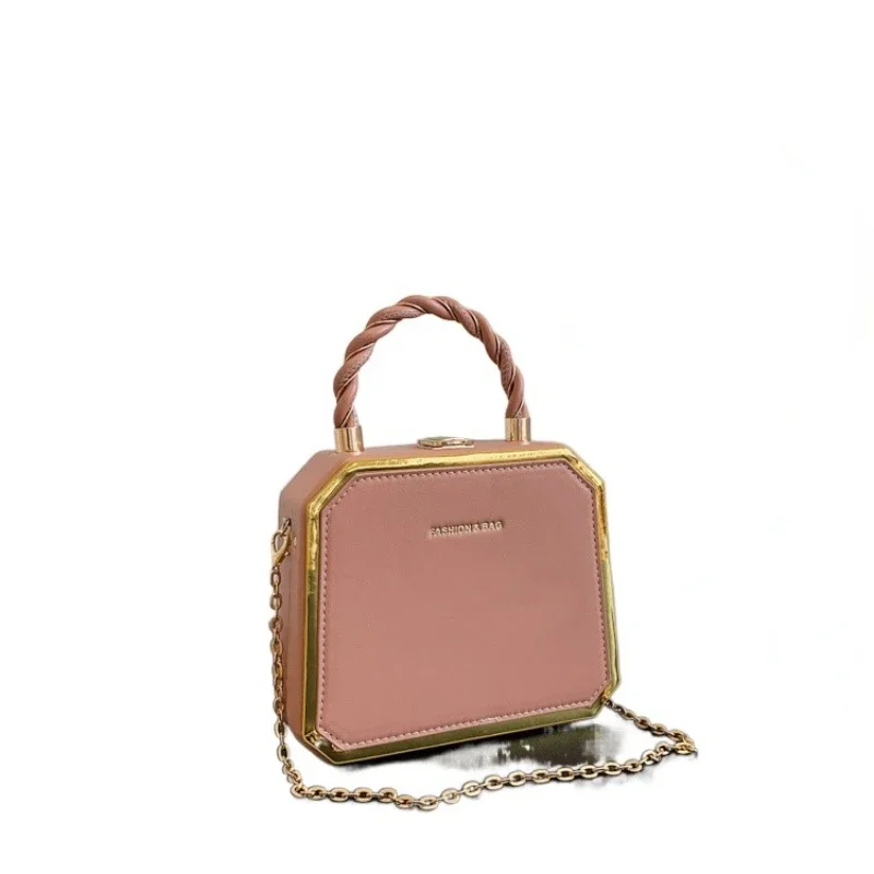 Female Bags on Sale 2024 High Quality Westernized Minimalist and Versatile High-end Box Bag New Exquisite Chain Crossbody Bag