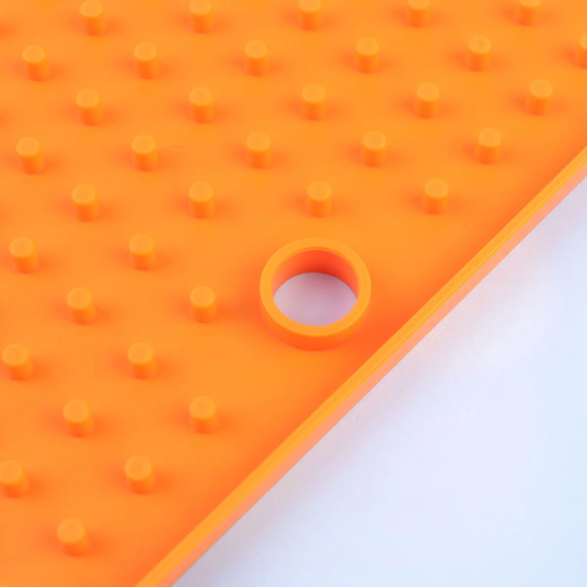 

Feeding Licking Pad Pet Accessories Silicone Anti Slip Feeder Mat Dog Cat Puppies Slow Eating Training Easy Clean Pet Supplies