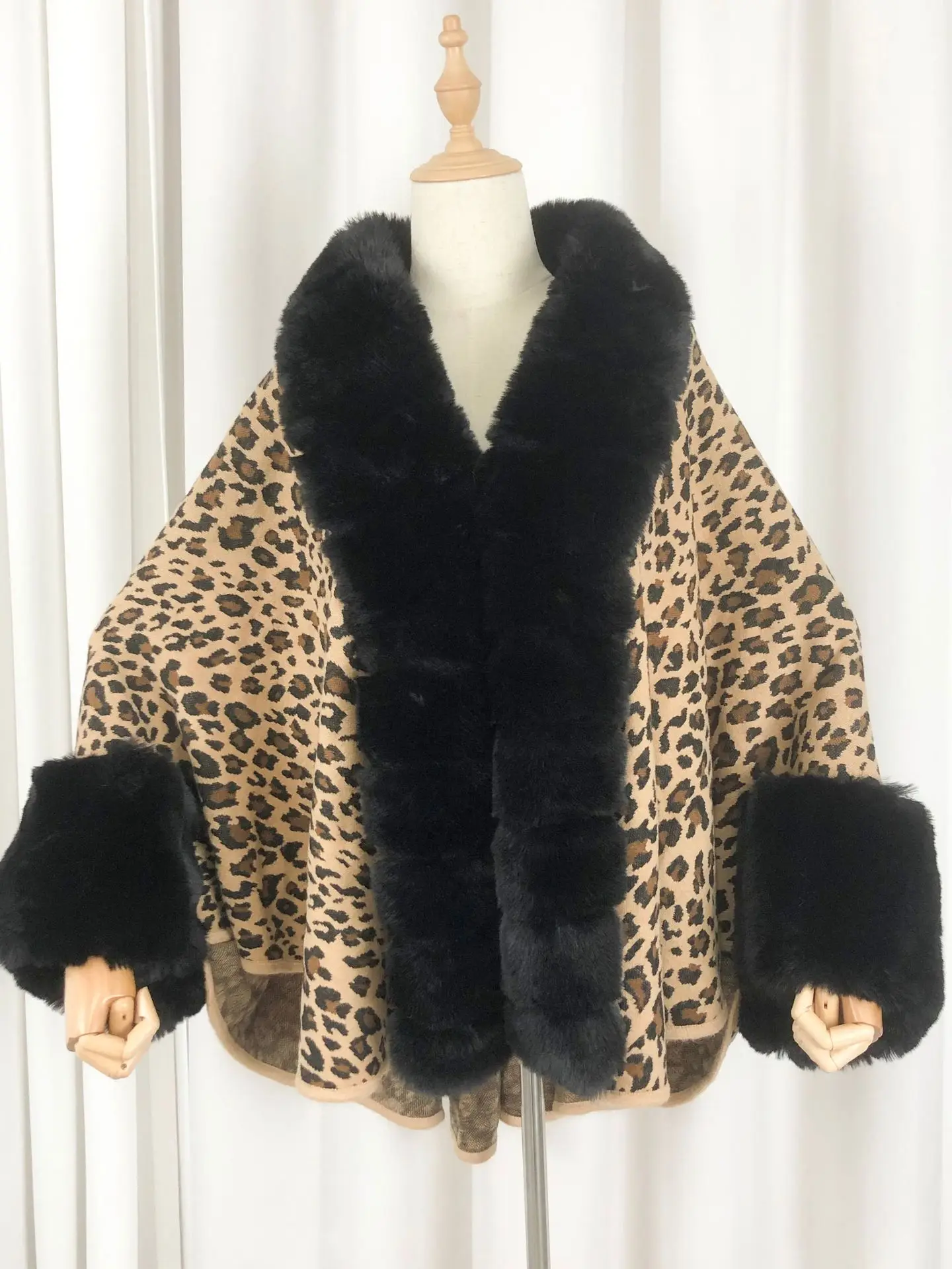 Women Batwing Sleeves Leopard Capes Black Striped Faux Rabbit Fur Collar Cloak Winter Thicken Warm Long Poncho Loose Overcoat