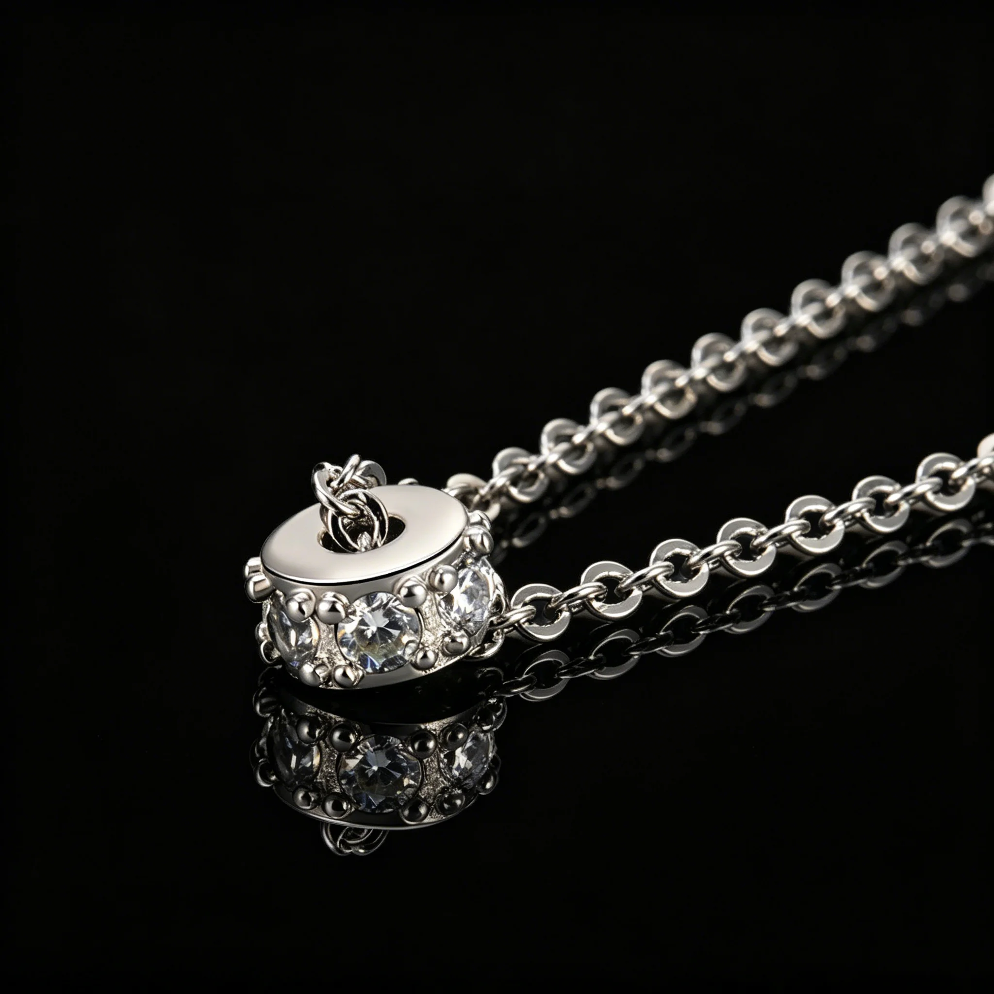

Fashion Versatile S925 Sterling Silver Necklace With Mini Small Circle Pendant Elegant Jewelry For Ladies Daily Wear