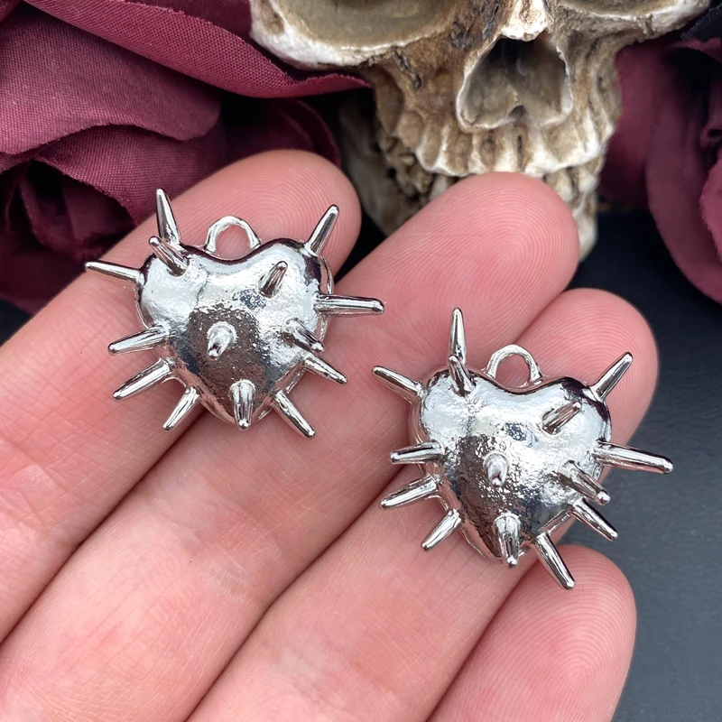 4pcs Gothic Heart Thorns Spike Charms Spiky Heart Pendant Punk Necklace Earring DIY Thorns Charms Jewelry Handicraft Making view 2