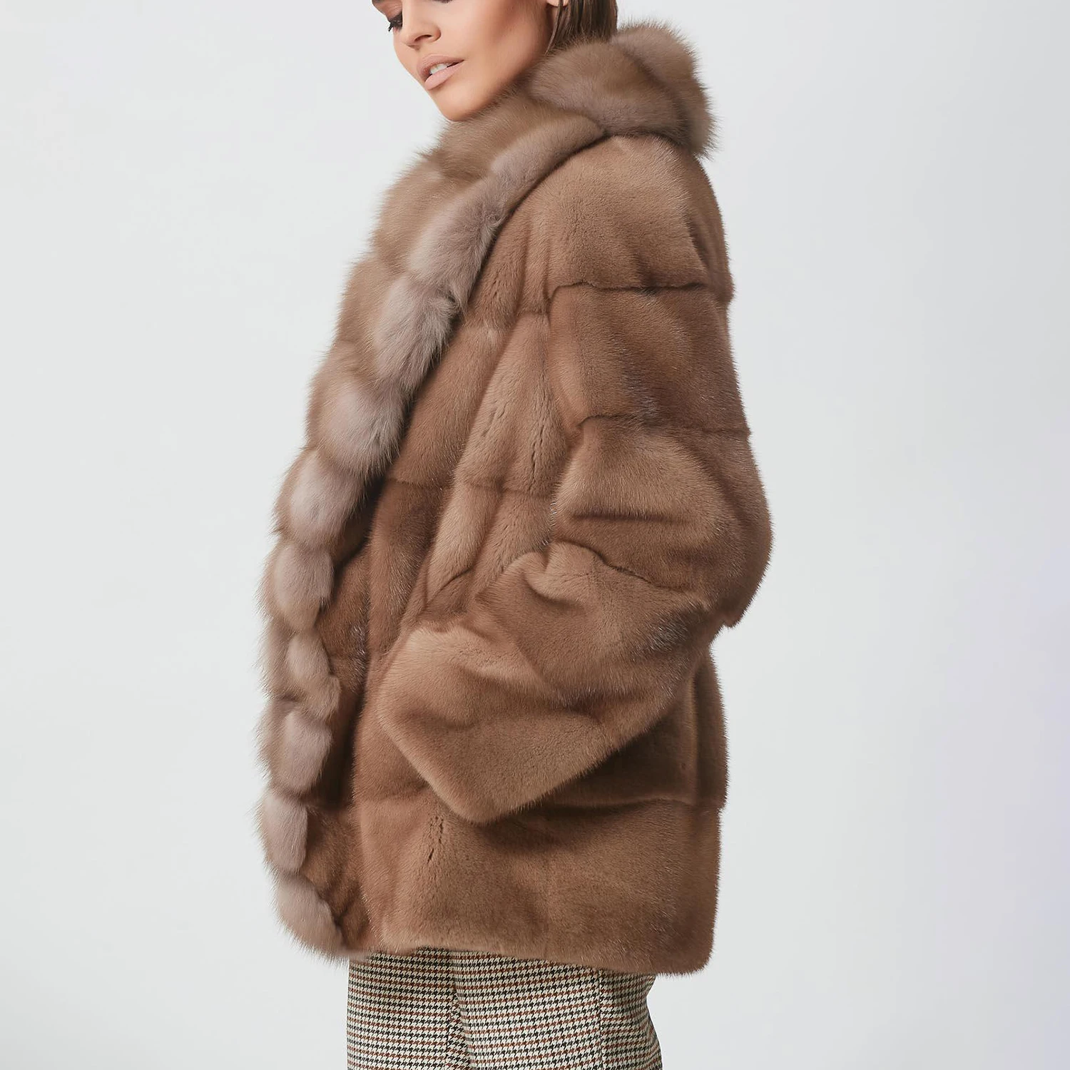 LIMO Women Faux Mink Fur Short Coat Lapel Collar Fluffy Warm Winter Furry Jacket
