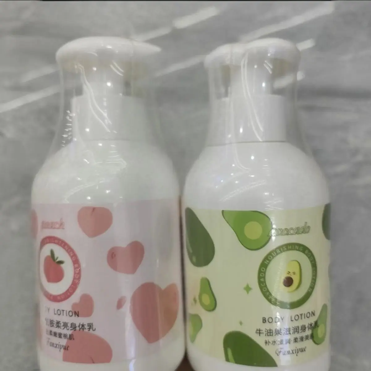 

​​Fanxiyue Avocado Body Lotion, Moisturizing for Bumpy Skin & Long-Lasting Fragrance, For Dry Seasons​