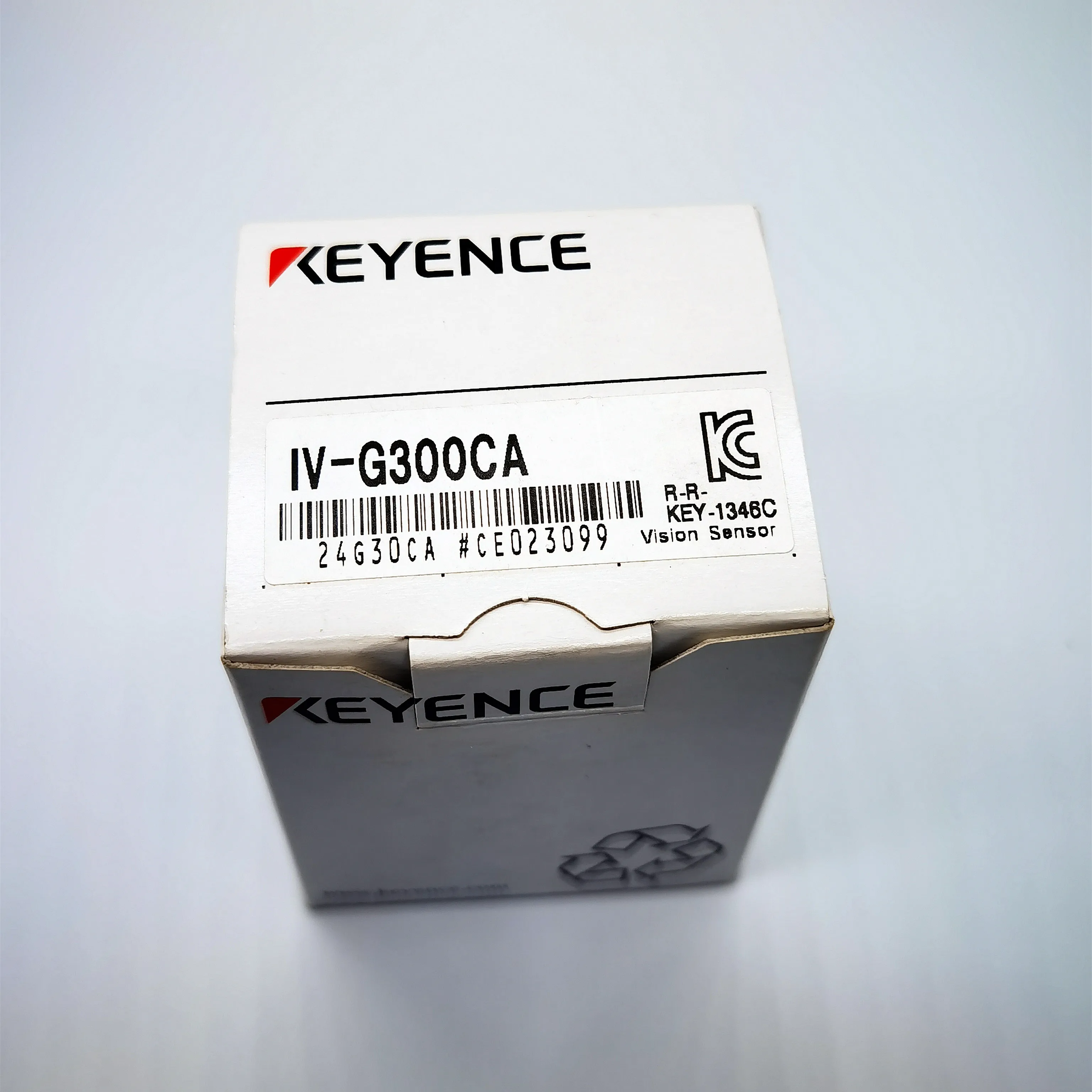 Рисунок 4 - Датчик зрения KEYENCE IV-G300CA Головка датчика