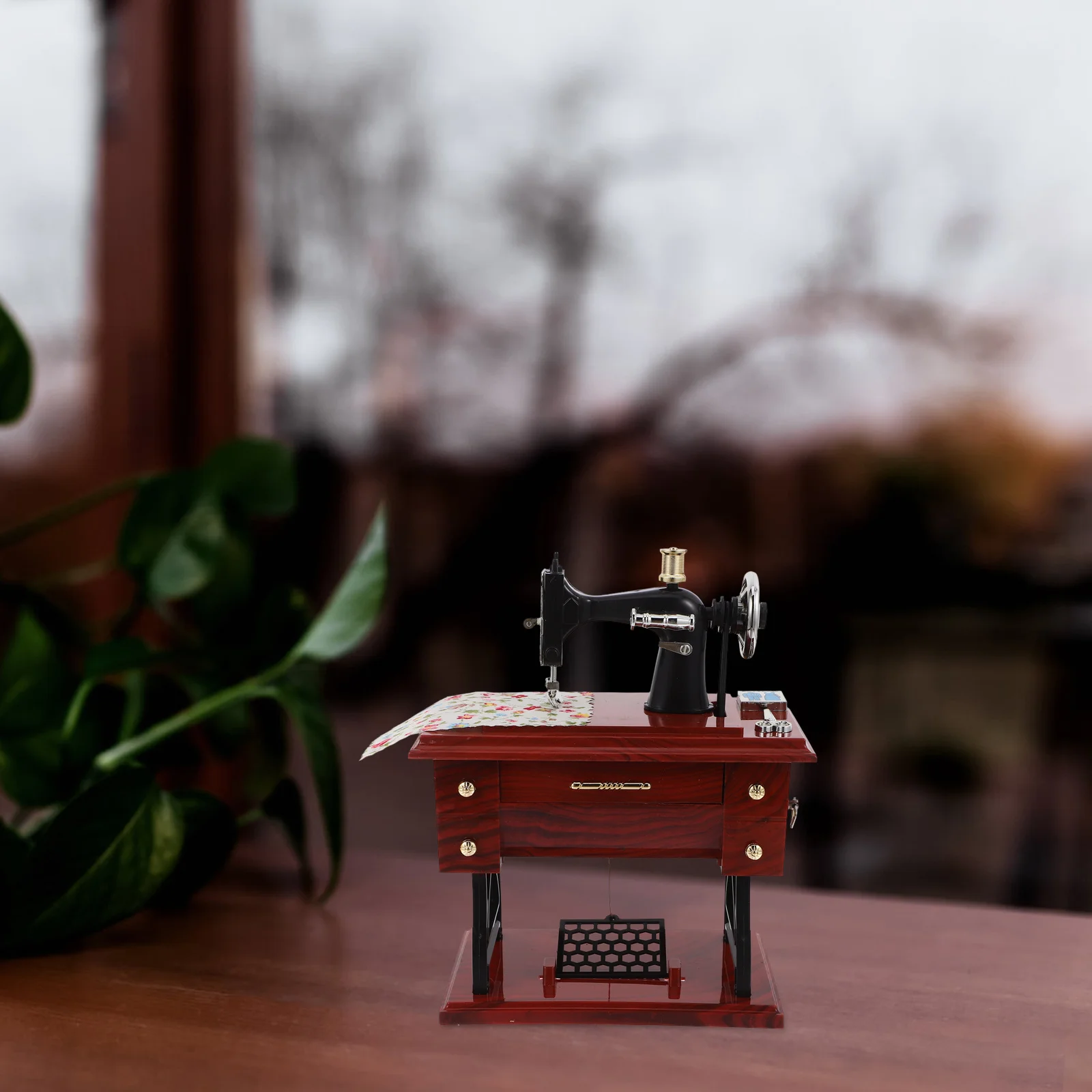 

Large Vintage Sewing Machine Music Box Creative Musical Sweing Machine Home Decoration Birthday Christmas Gift