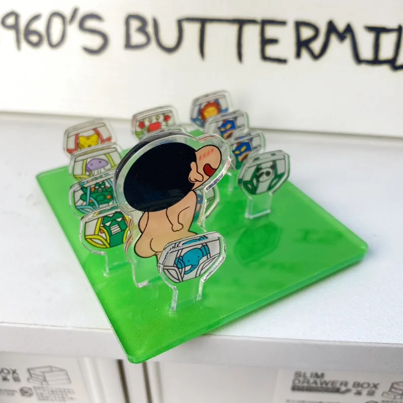 Crayon shin chan anime figuras dos desenhos animados criativo chang roupa interior suporte diy brinquedo bonito acrílico ornamentos de mesa menino menina presente do miúdo