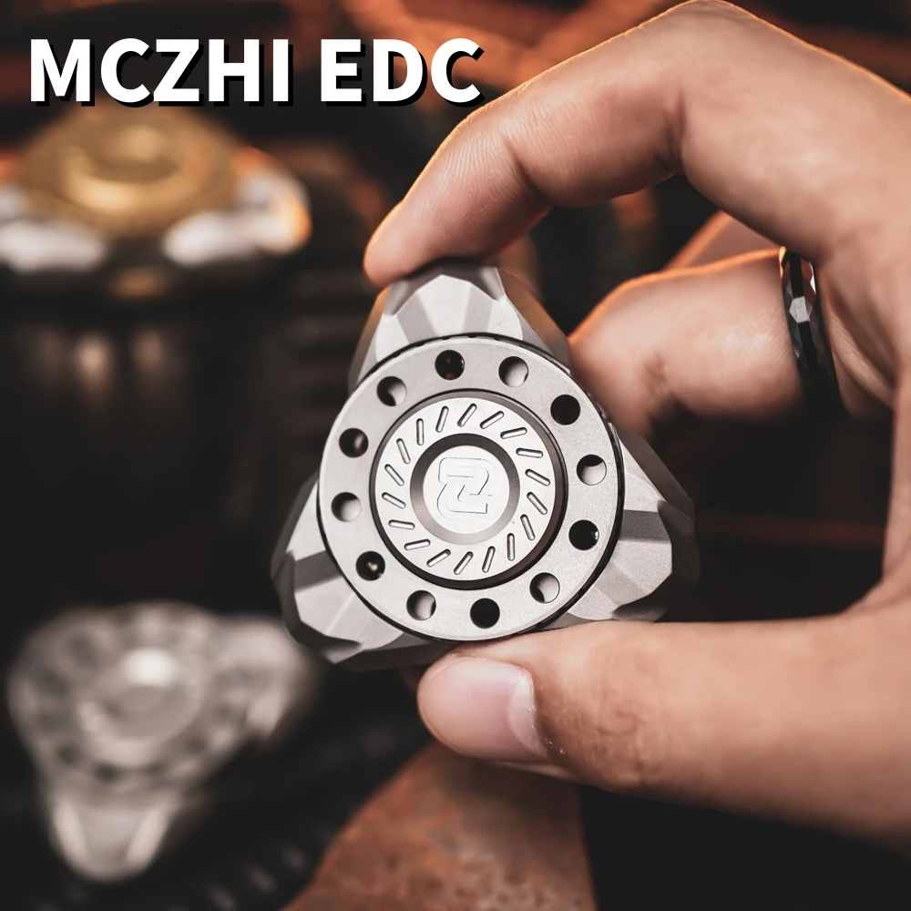 MCZHI EDC ฟิดเจ็ตสปินเนอร์แบบสามใบพัด ของเล่นฟิดเจ็ตสำหรับผู้ใหญ่ ของเล่นคลายเครียด แก้ความวิตกกังวล ของเล่นฟิดเจ็ตโลหะ