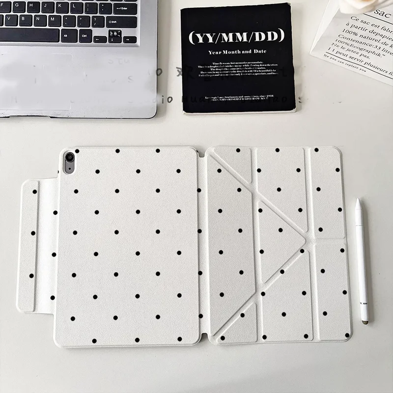 Fashion Black Polka Dots Simple Tablet Case For Magnetic iPad Pro 13 11th A16 12.9