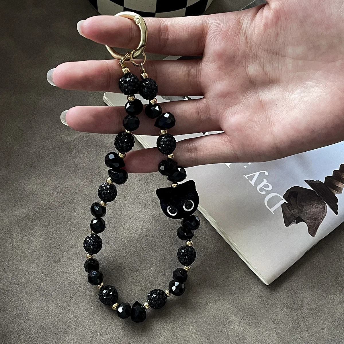Luxury Short Crystal Phone Chain Black Cat Cartoon Handbag Pendant Handheld Diamond Glittering Bead Handmade Short Strap