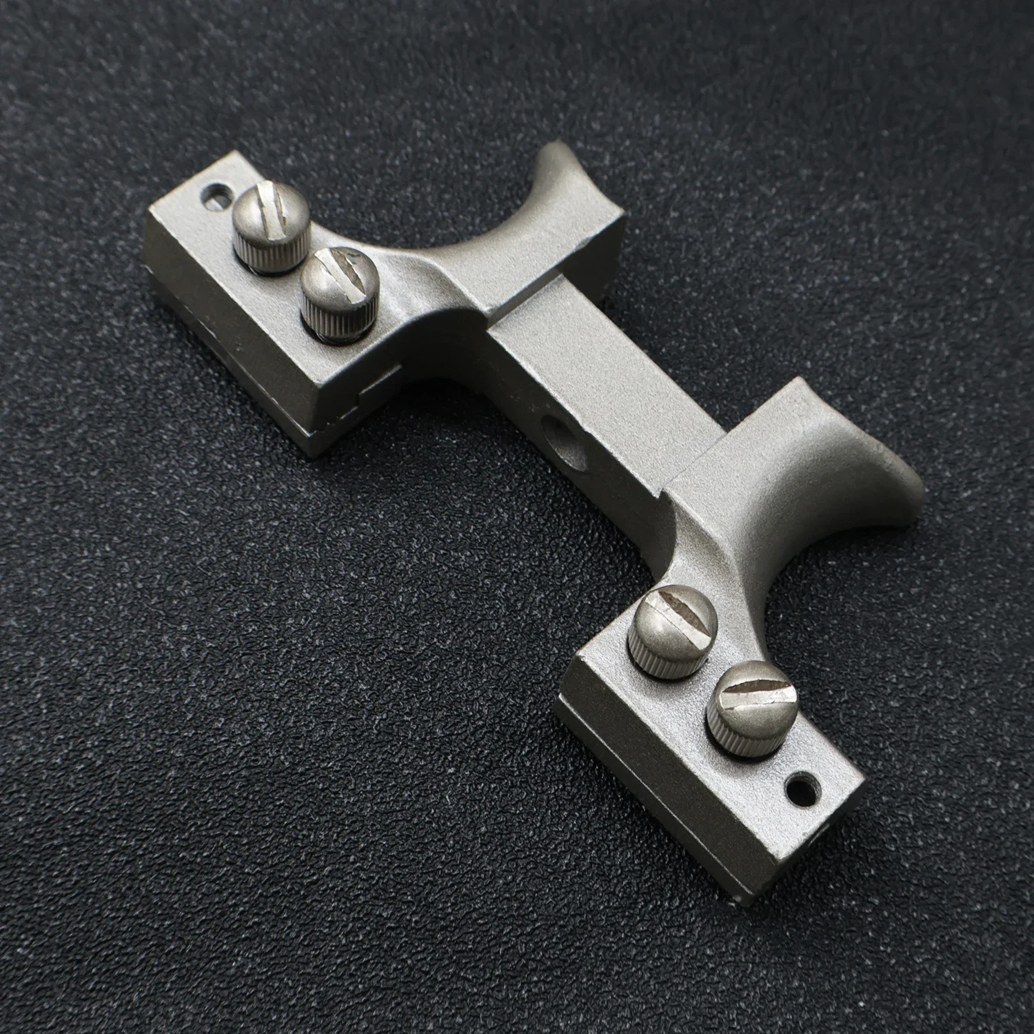 

Alloy Frosted Slingshot Head Enlarged DIY Slingshot Special Accessories Assembly Slingshot Accessories OTT Design