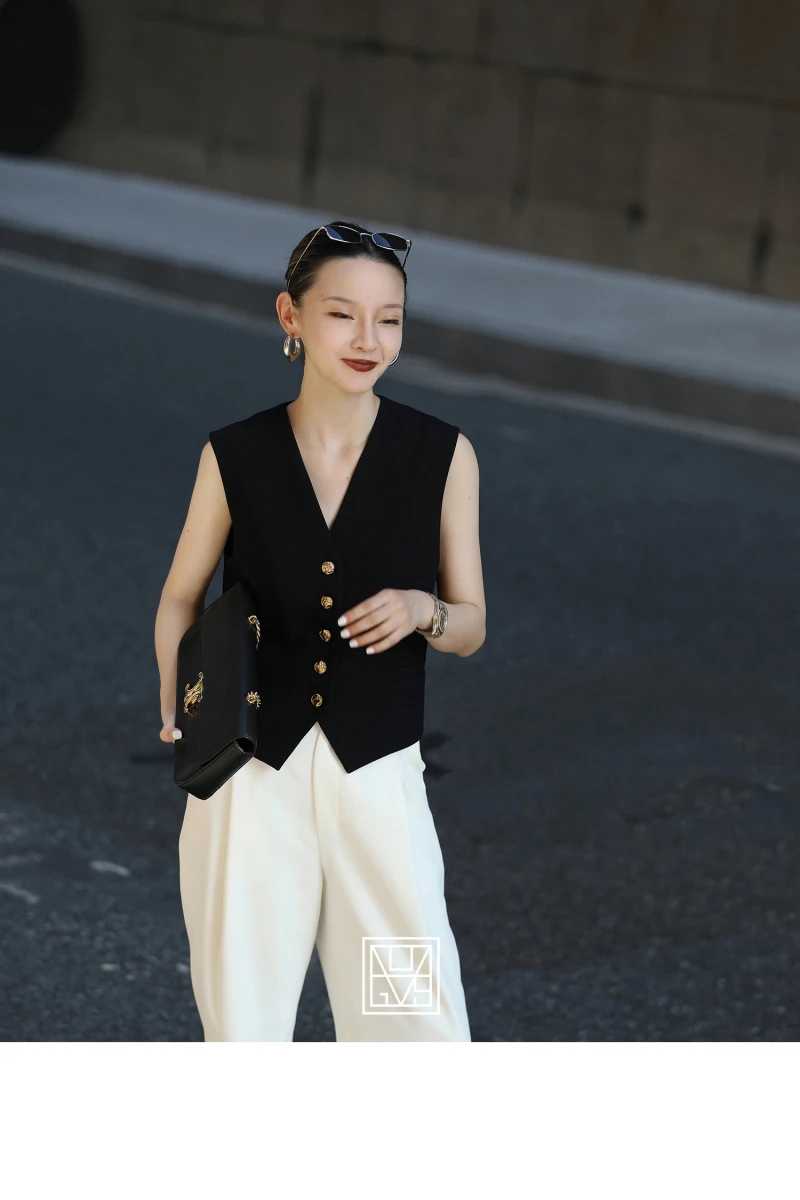 Black V-neck Suit Vest for Women Vintage Outer Gold Button Simple Elegant Tight Waist Cardigan Sleeveless Top Jackets Traf Store