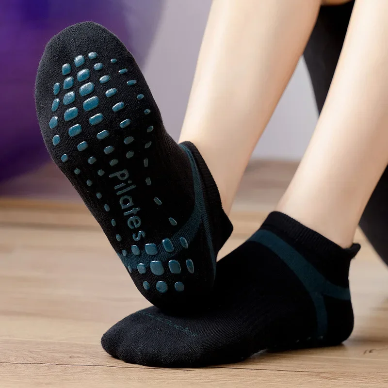 Large Size Yoga Socks Women Non-slip Silicone Gym Fitness Dance Sports Socks Unisex Men Women Cotton Breathable Pilates Socks