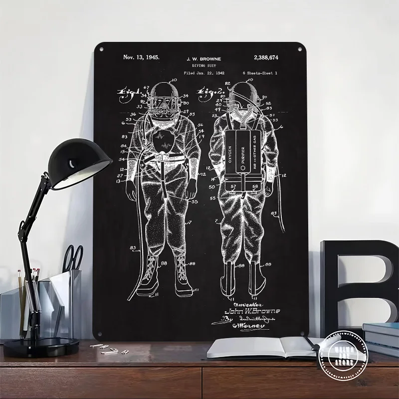 1945 Diving Suit Patent Metal Poster Custom Wall Art Retro Vintage Tinplate Signs for Man Cave Gaming Room Decoration At Home
