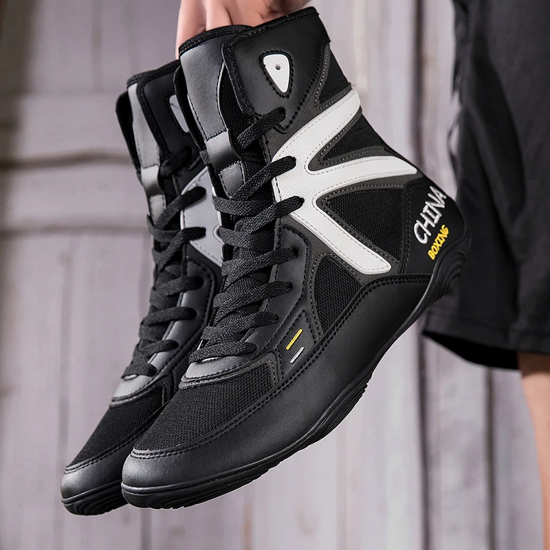 Original Brand Professional Unisex Wrestling Sneaker Top Quality Wearable Boxing Fighting Boots Competition Sport Fighting Shoe