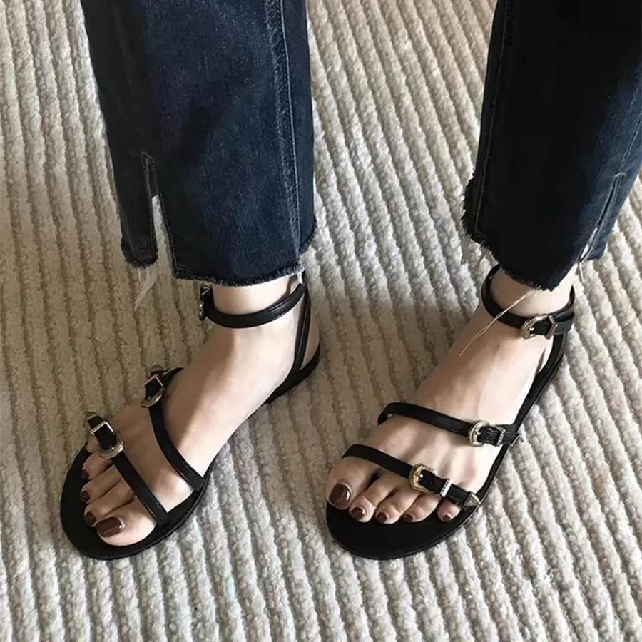 2024 New Summer Women Sandals Narrow Band Casual Beach Shoes Ladies Ankle Strap Gladiator Sandals Designer Buckles Flats