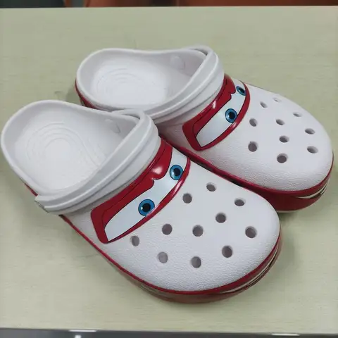 Mcqueens Pixar Cartoon Solid Waterproof Slippers Outdoor Sand Sandals Casual Breathable Ankle-Wrap Eva Adult Shoes Gift