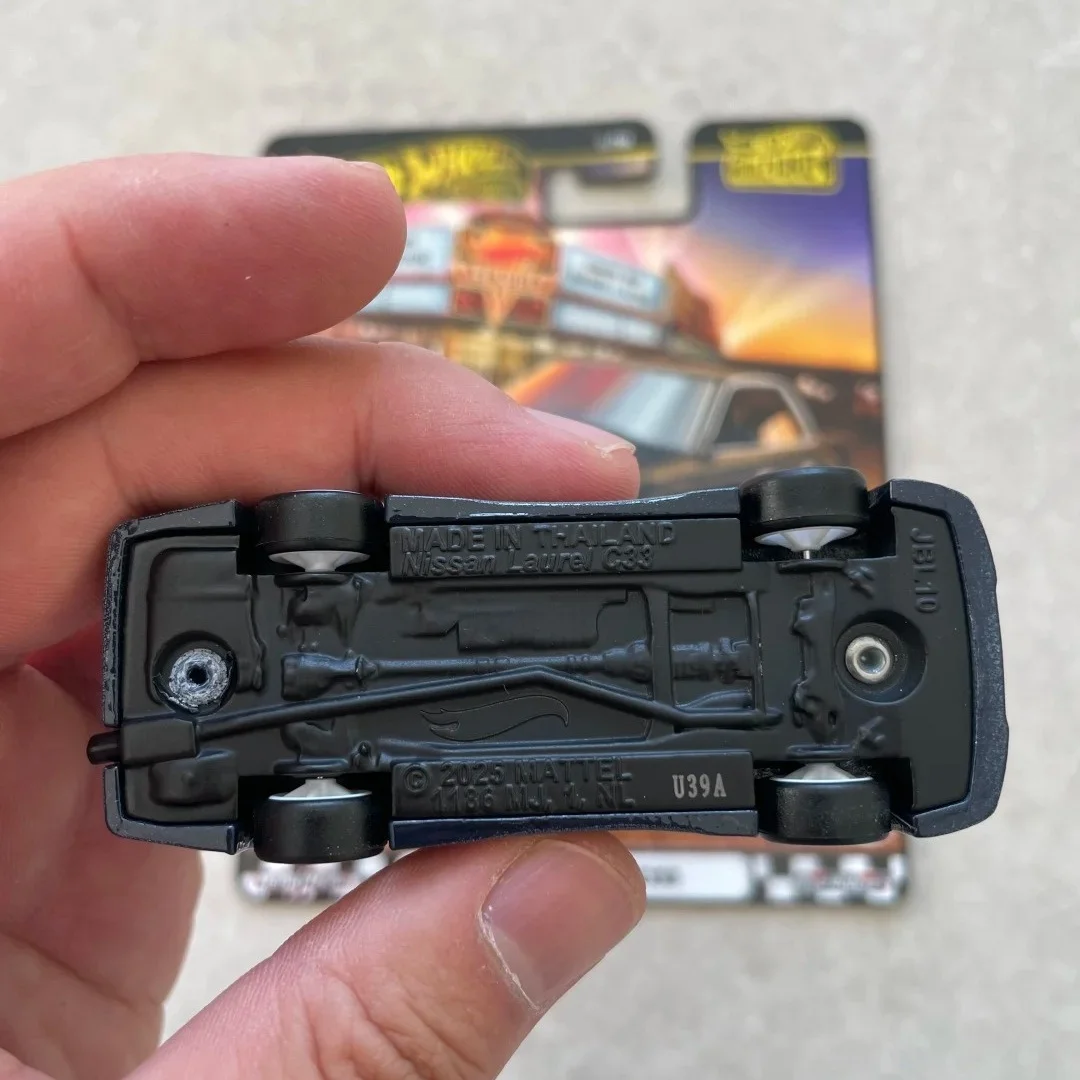Hot Wheels Premium 1:64 2025 Boulevard NISSAN LAUREL C33 véhicule en alliage moulé sous pression corps en métal modèle de voiture à collectionner jouets cadeaux pour garçons