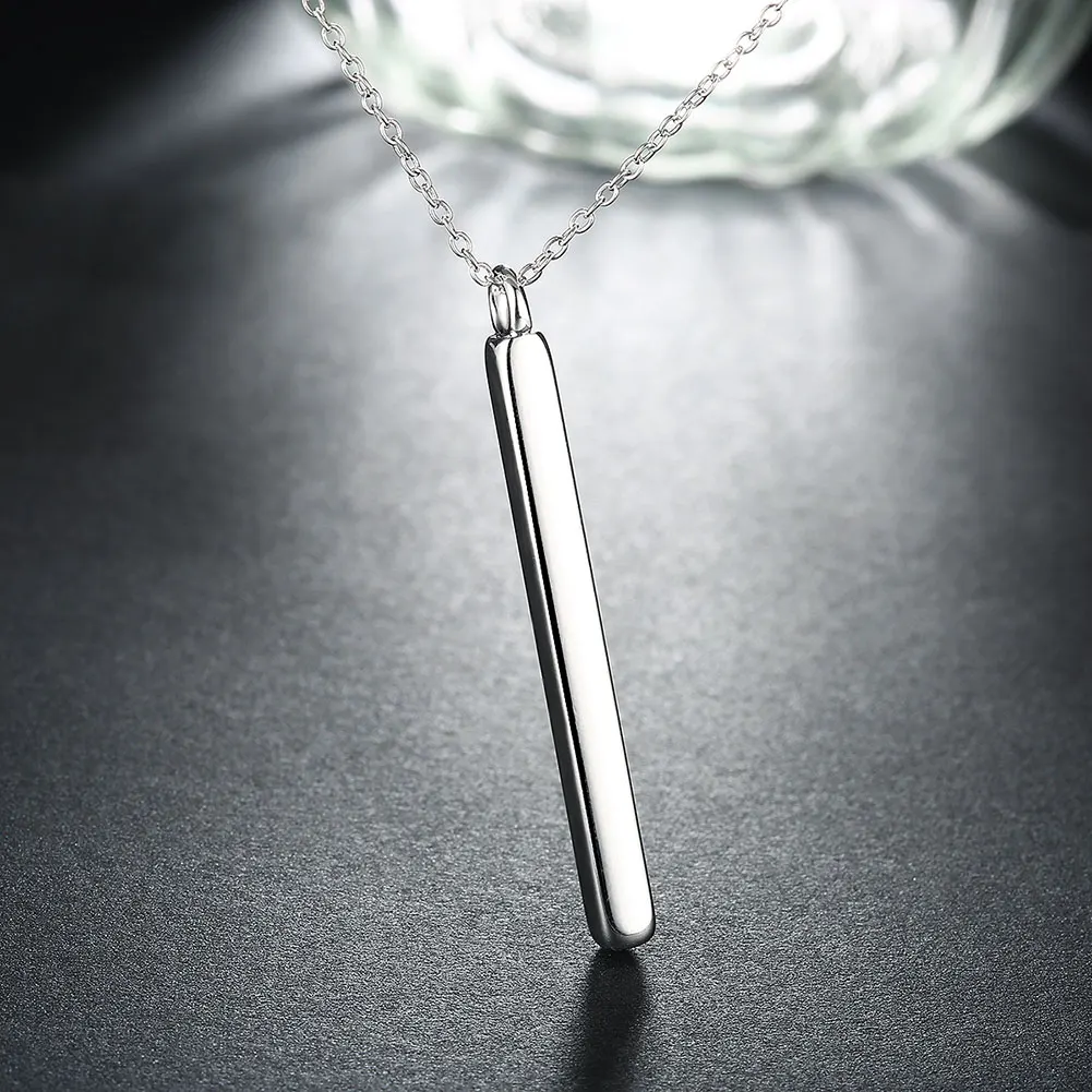 Korean version trend 925 silver jewelry simple straight square column pendant for girls with small necklaces as holiday gifts