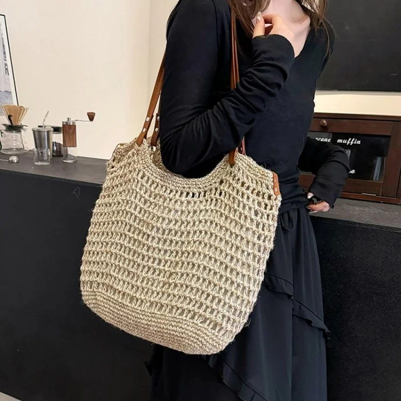 

High-End Luxury Brand Leather Women's Handbag Elegant Crossbody Refined Artistry Trendy Design Vintage Daily Commuter Bag​