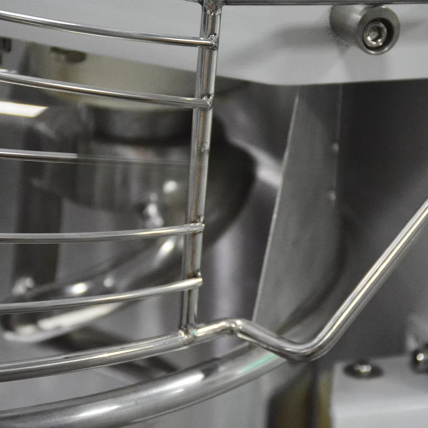 High-quality Spiral Dough Mixer for Commercial Use, Suitable for Making Bread.