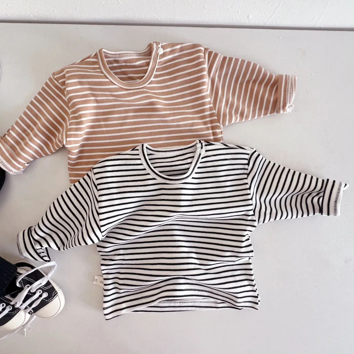 

2024 Autumn New Baby Versatile Striped Bottoming Shirt Cotton Infant Boy Girl Long Sleeve Tops Toddler Casual T Shirts 0-24M