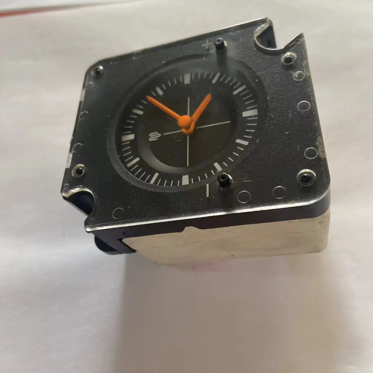 

Interior Dashboard Clock Vintage Square Dial For Toyota Prado 2700 3400 LC90 LC95 KZJ95 RZJ95 VZJ95 1996-2003