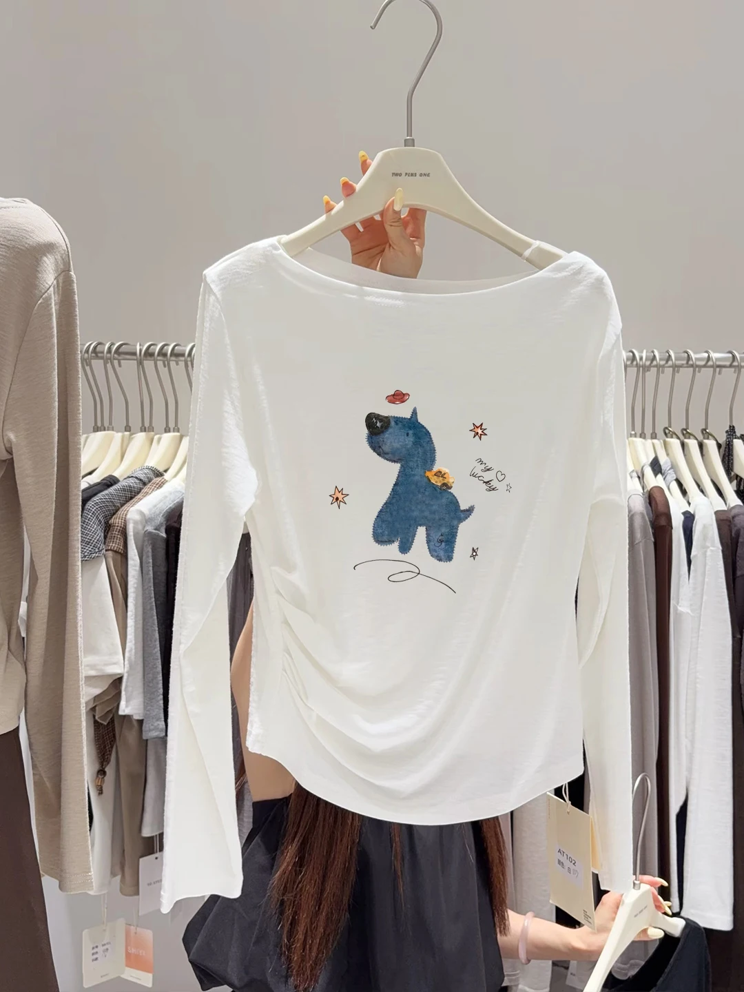 Korean Style Long Sleeve One Shoulder Big round Neck Slim Fit Women's T-shirt Print Base Top Young Looking Fashion Design