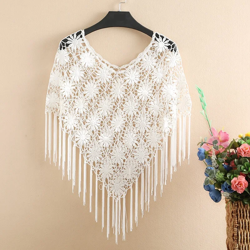 2024 Spring Summer Hollow Lace Beach Bikini With Short Sunscreen Blouse Women Tassel Capes Poncho Lady Cloaks White