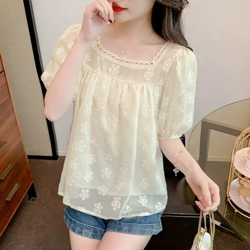 2024 Summer Elegant Square Collar Shirt Sweet Hollow Out Embroidery Women\'s Loose French Style Puff Sleeve Spliced Folds Blouse