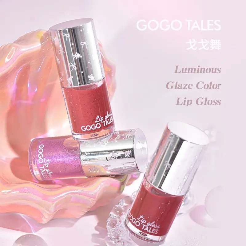 The Gogo Dance Mirror Water Light Lip Gloss Is Not Easy To Stick To The Cup And Fade, And The Lipstick Has A Fine Sparkle