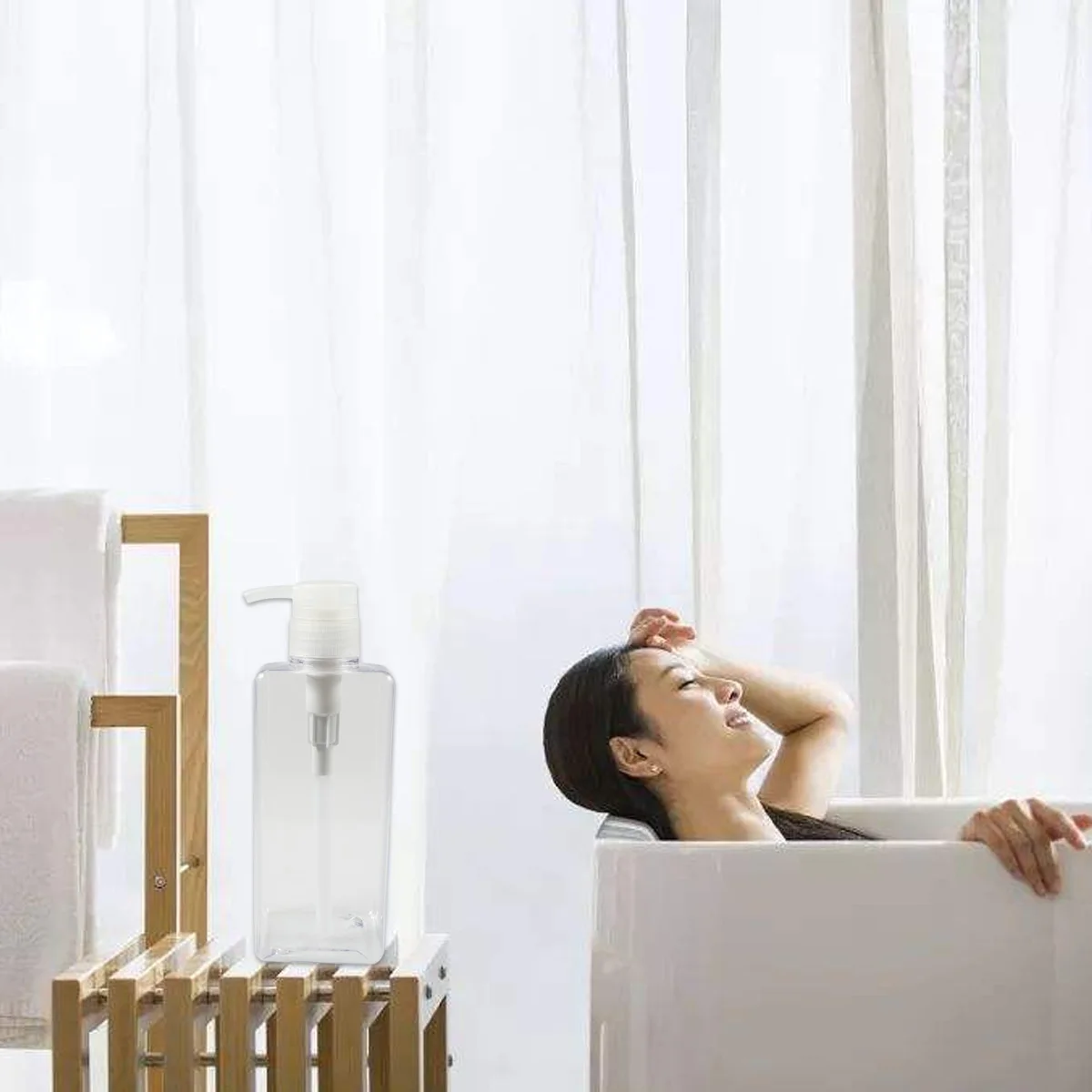 

650Ml Large Capacity Transparent Square Plastic Lotion Bottle Shampoo Shower Gel Dispenser Liquid Storage Container Long Straw