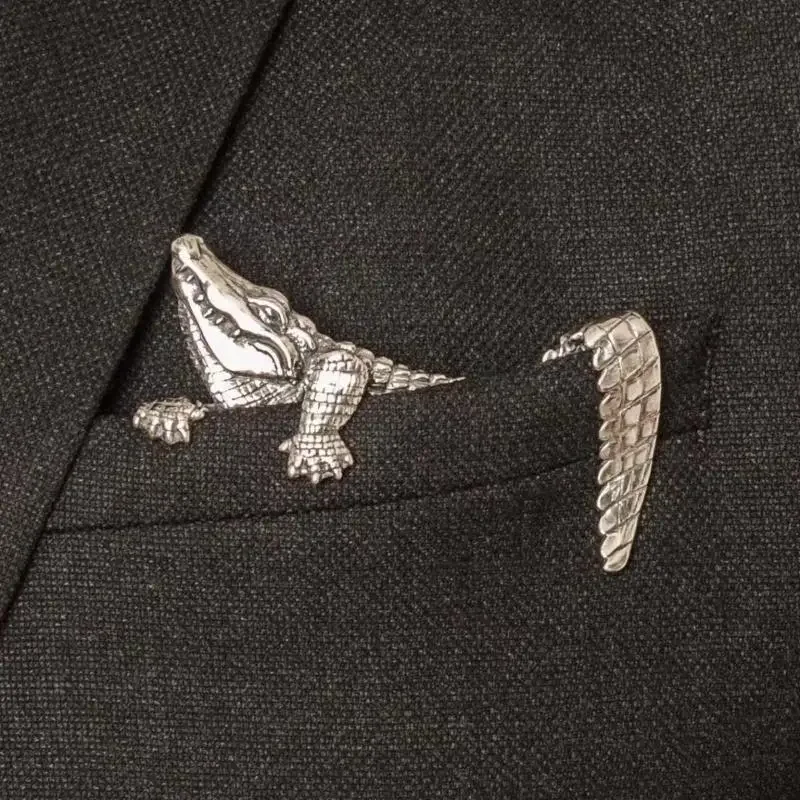 Durável liga de zinco vintage crocodilo tigre em forma gravado terno masculino lapela pino clássico formal acessório pinos para ternos masculinos