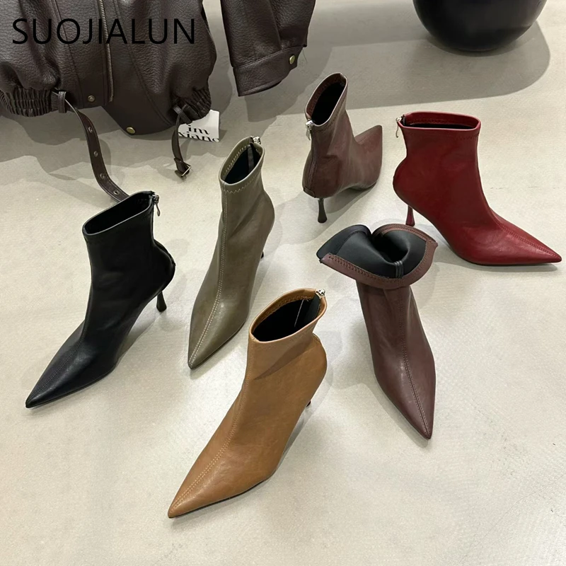 

SUOJIALUN/Новые брендовые женские ботильоны, модные женские элегантные короткие ботинки с острым носком и красной молнией на тонком высоком каблуке «Челси»