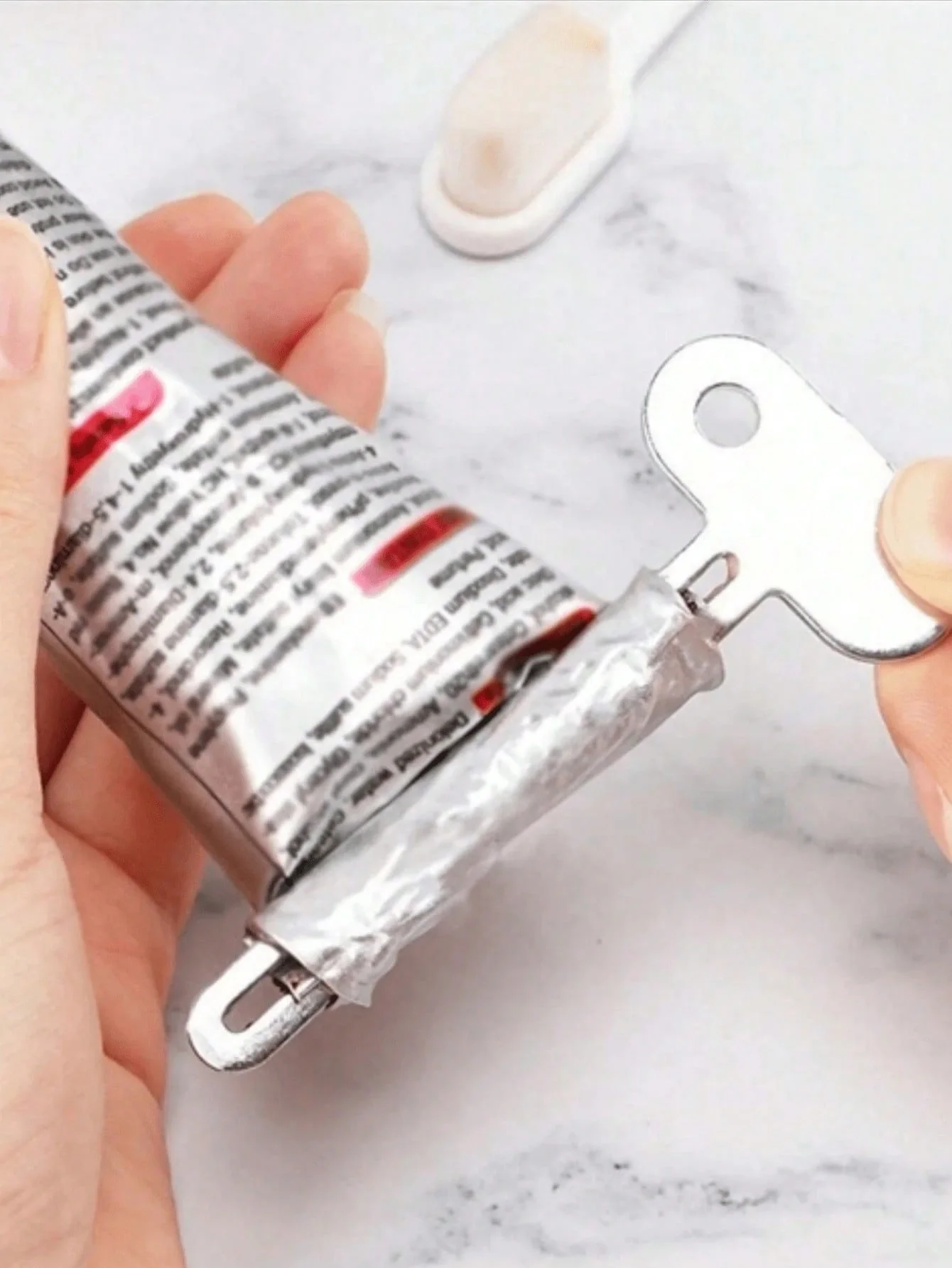 2-Pack Vintage Cast Iron Toothpaste Squeezer - Manual Roller Toothpaste Dispenser, Rust-Proof Bathroom Organizer, Suitable for Toothpaste/Cosmetics, Non-Slip Handle, Home Essential (Silver)