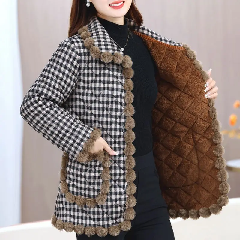 Women's Coat Cotton Jacket Padded Thickened New Winter Middle-aged Warm Parkas Large Size Fashion Single-breasted Raw Edge