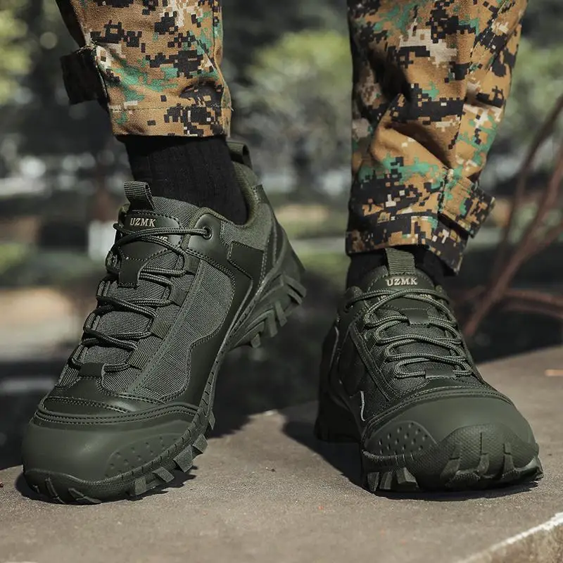 New Non-Slip Wear Resistant Men'S Outdoor Hiking Shoes Breathable Splashproof Climbing Shoes