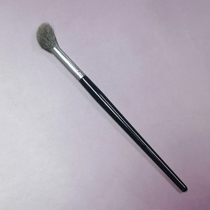 Highlighter Makeup Brushes Blush Angled Face Natural Goat Hair High Quality Blending Powder Make Up Brush