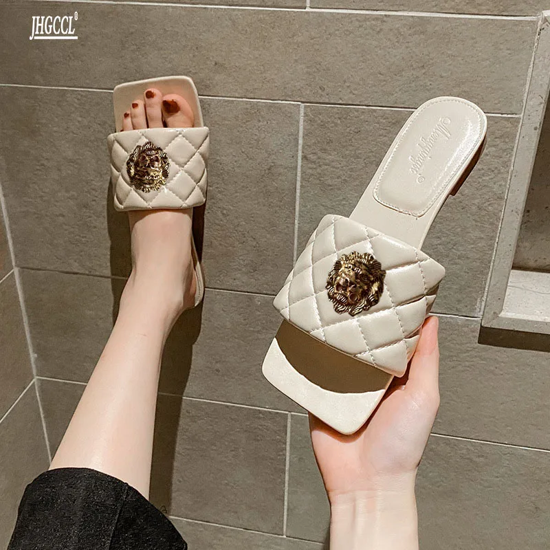 

New women's Slipper, flat bread, turtleneck sandals, versatile plus size beach shoes, designer outdoor luxury slipper T40