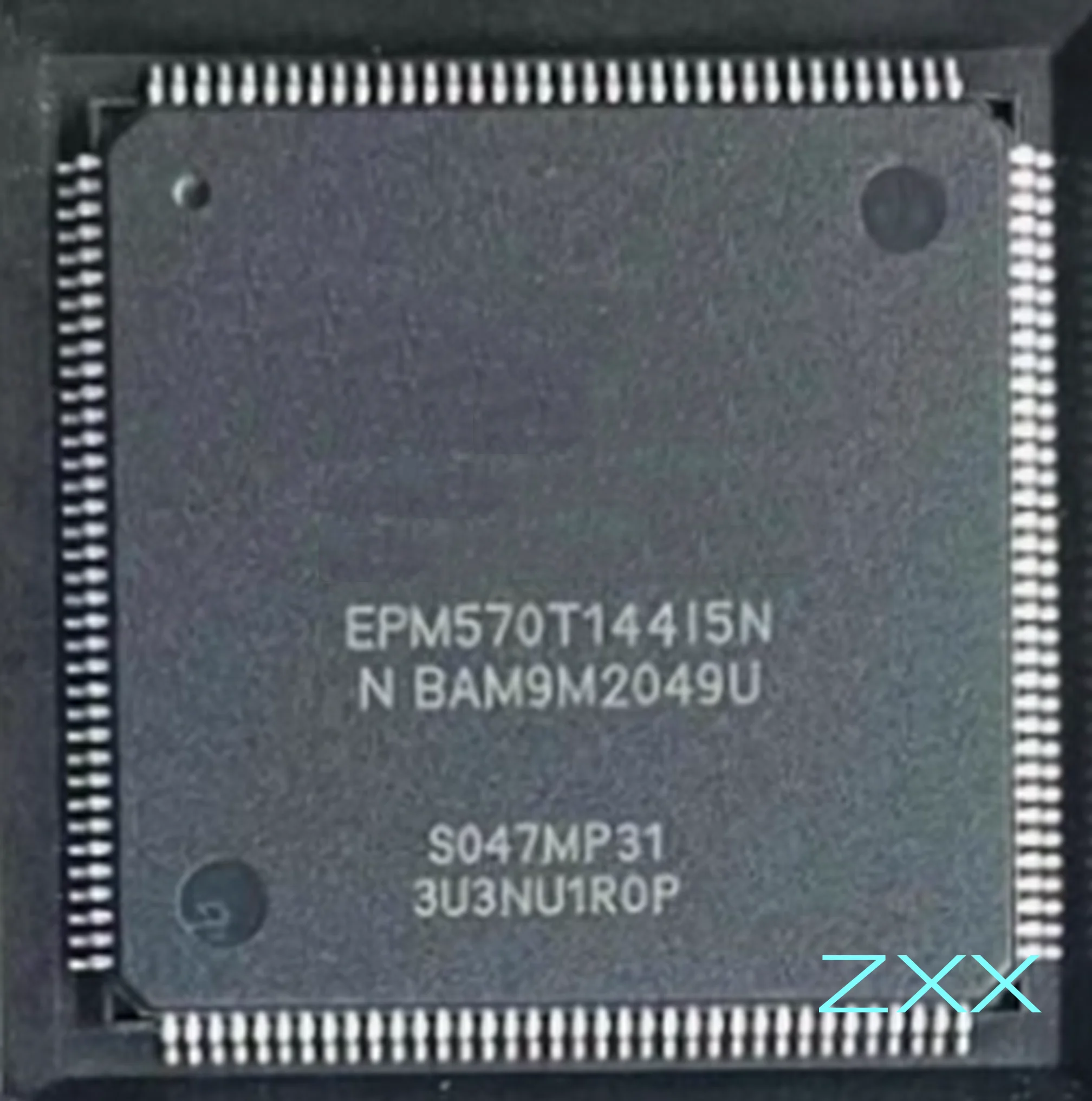 

2 шт. новый TQFP-144 EPM570T144I5N