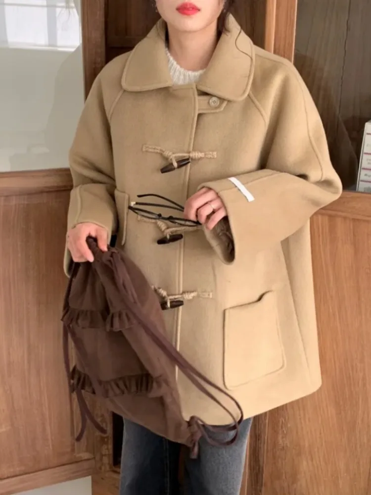 Ele Women's Woolen Coat with Multiple kets And Horn Buttons for Autumn Winter Spring Season Faionable Retro Sle