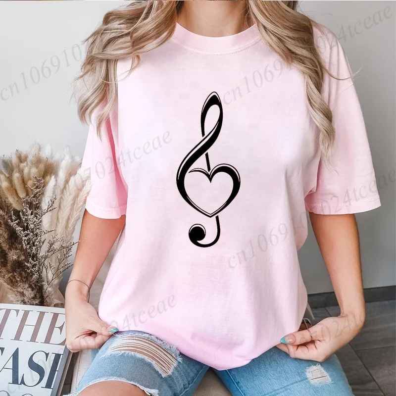 قميص نسائي تي شيرت النوتات الموسيقية مع رموز القلب تصميم تي شيرت الملابس الحب القلب تي شيرت مطبوع قميص علوي قصير الأكمام