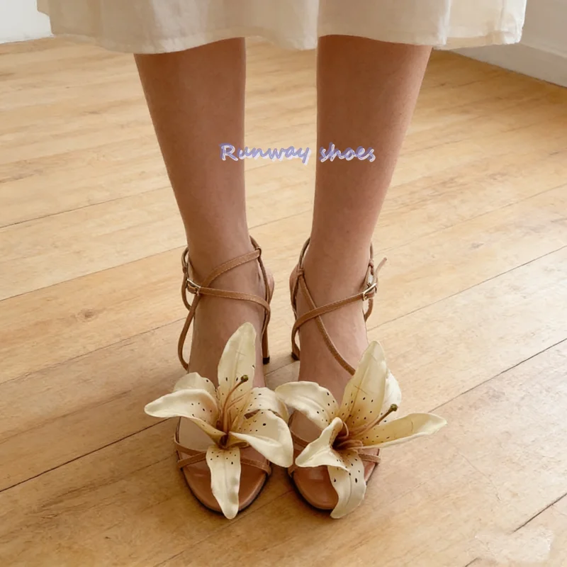 

Camellia Flower Design Sexy Nude Summer Sandals Pointed Stilettos Ankle Buckle Cross-Bands Women's Outdoor Sandals Luxury Model