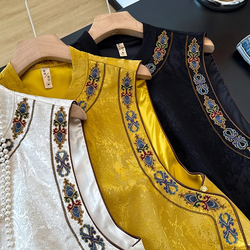 New Chinese Style Tang Costume Embroidered Heavy Work Stand Collar Buttoned Vest Top Women's Fashion Traditional National Style