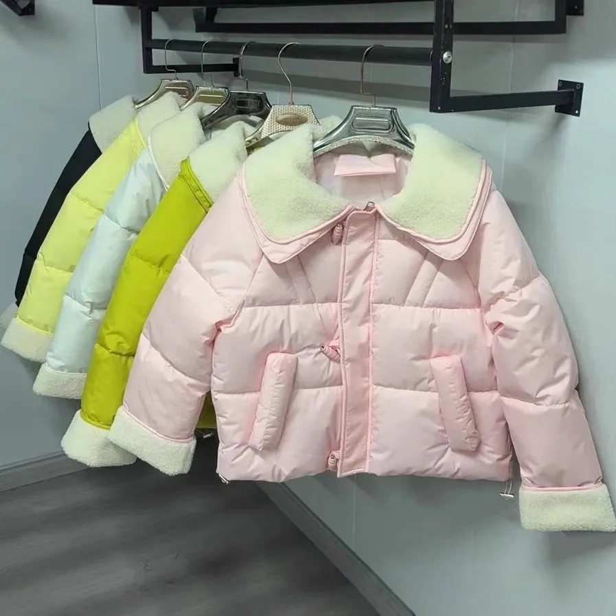 

Женская хлопковая куртка с воротником из меха ягненка в студенческом стиле, утепленная зимняя теплая верхняя одежда, модное стеганое пальто