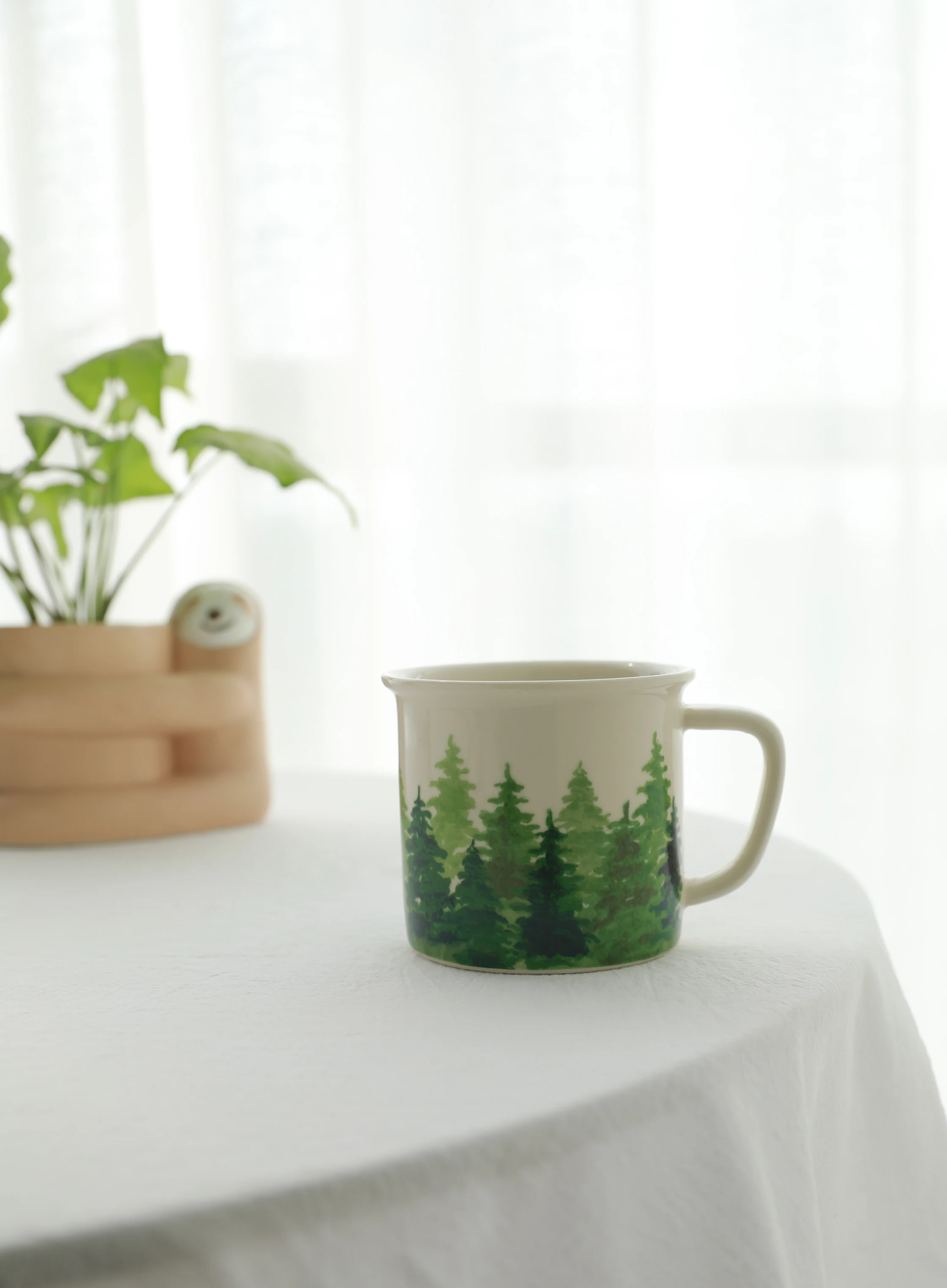 

White pine refreshing new retro ceramic small tea pot mug