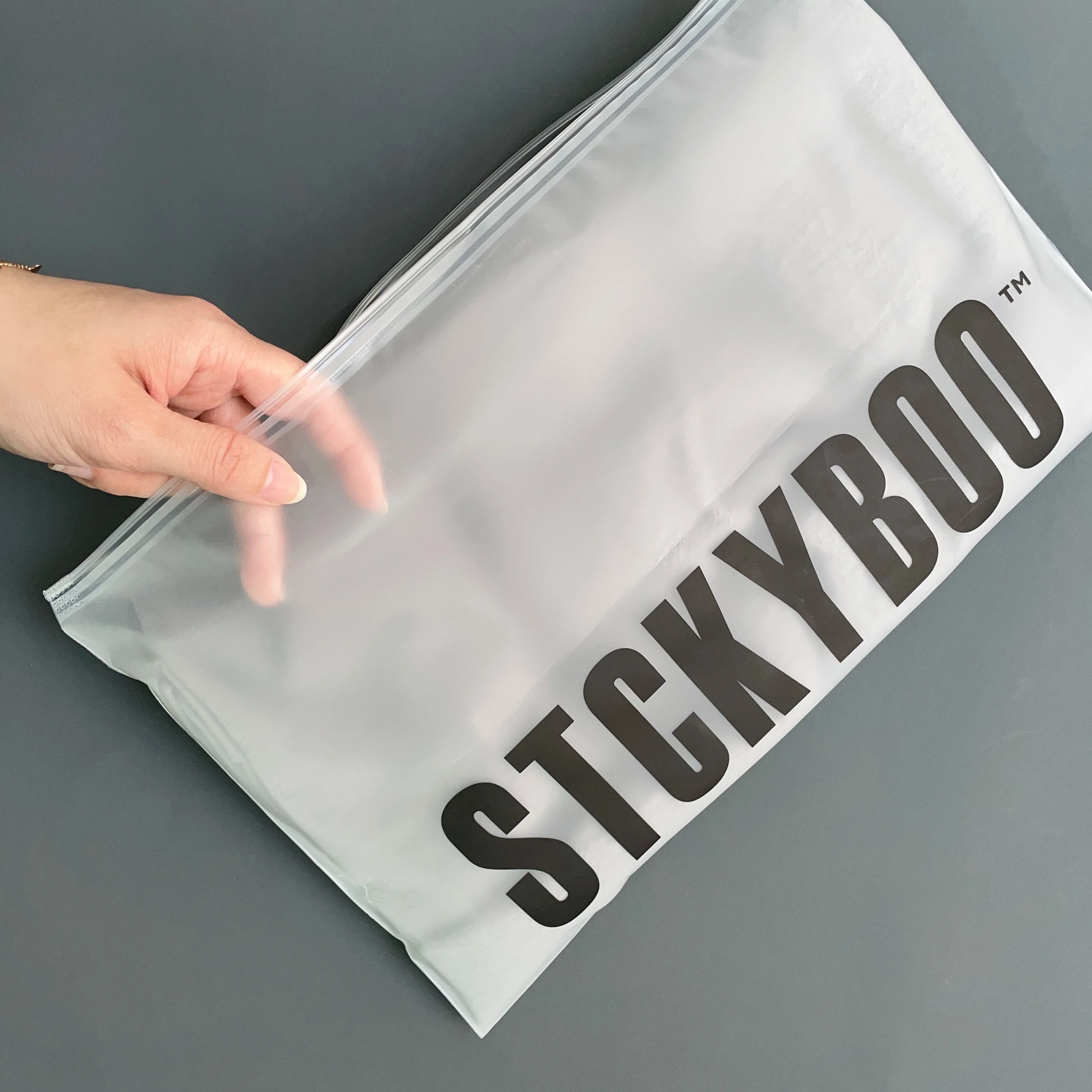 100pcs wholesale custom printed frosted clothing eva zip lock zipper plastic poly bags with logo for tshirt packaging