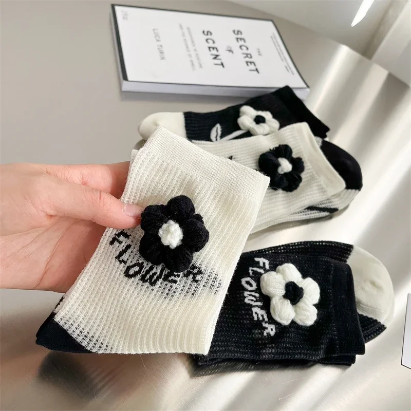 Women Socks Thin Fashion Casual Summer Hollow Girls Cute Socks Korean Style Flower Sweet Cotton Long Mesh Socks Breathable Basic