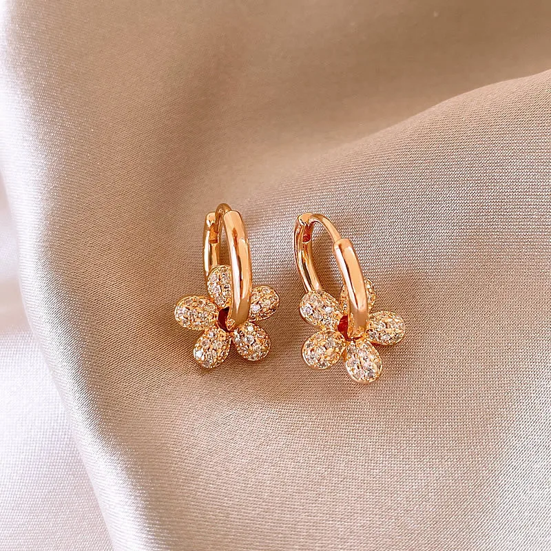 2024 New Popular High end Gold Color Flower Shape Pendant Hoop Earrings For Women and Girls Two Ways To Wear Jewelry Accessories