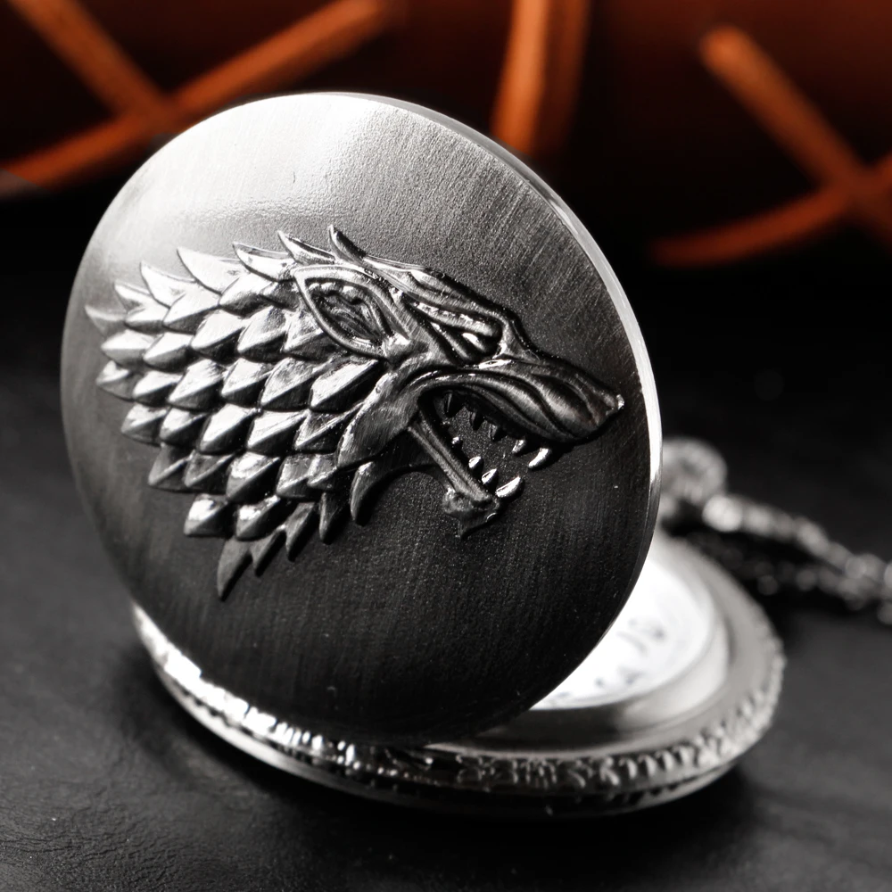 Popular Noble Games personaje de película lobo reloj de bolsillo de cuarzo collar reloj insignia el mejor regalo para hombres mujeres accesorios de joyería