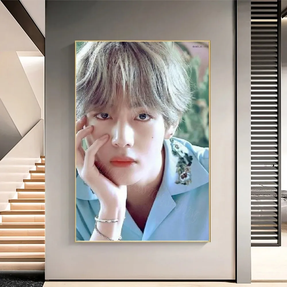 ملصق فني ذاتي اللصق لمغني K-Kpop ، Kim T-Tae ، طبقة H-Hyung V ، ملصق ورقي مقاوم للماء ، قهوة ، منزل ، بار ، غرفة ، ديكور حائط ، 1 واي